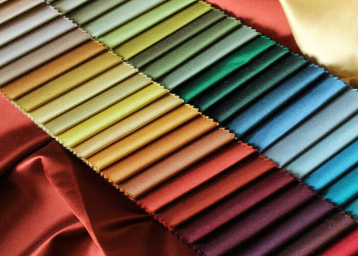 Tela Raso: Usos y Características