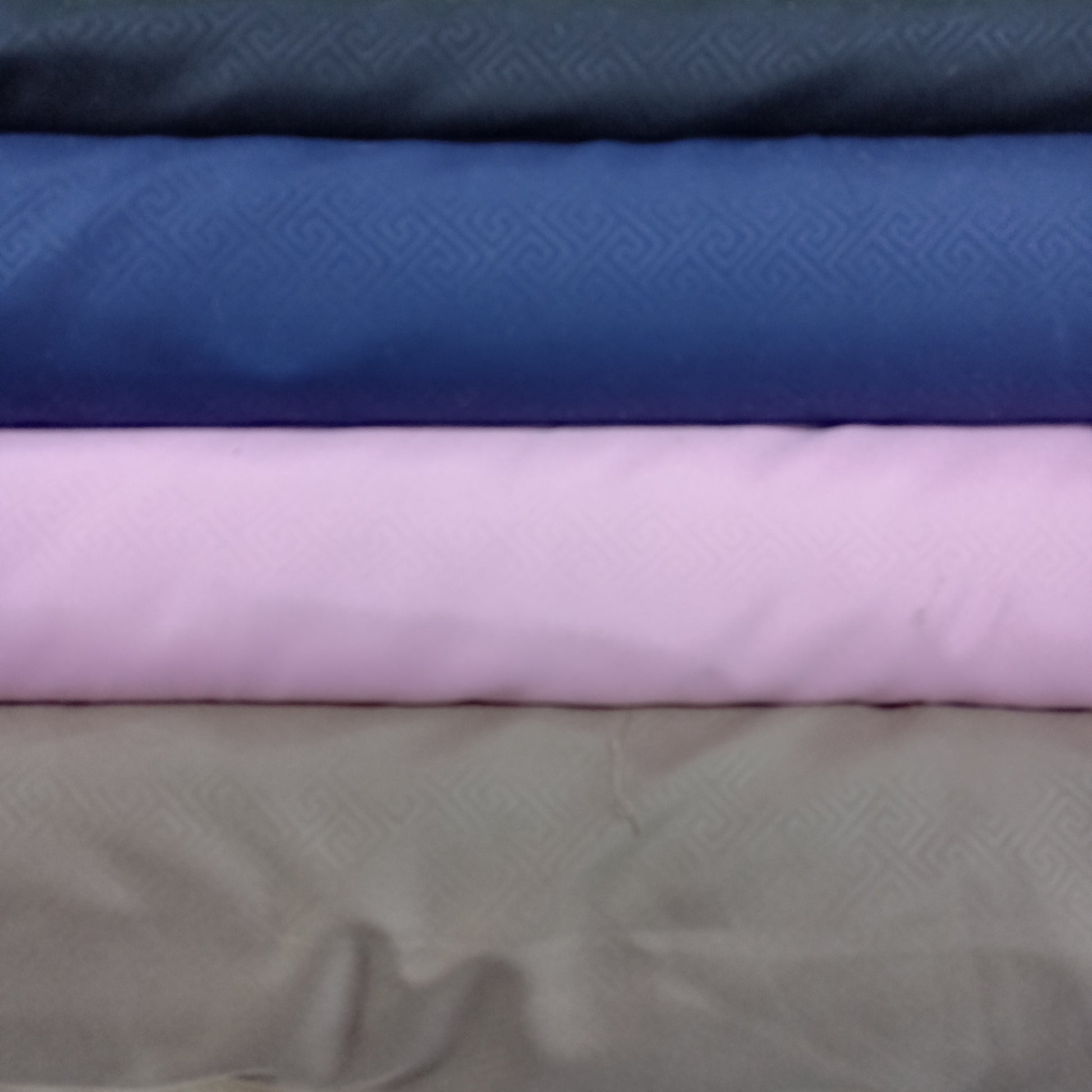 TELA-GENERO-EMBOZADO-CANALES-COLORES