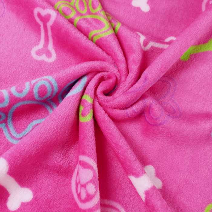 TELA-PIEL-DE-CONEJO-ESTAMPADA-COLOR-ROSADO-HUELLAS-Y-HUESOS