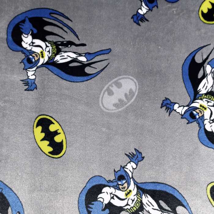 TELA-PIEL-DE-CONEJO-ESTAMPADO-COLOR-BATMAN-GRIS