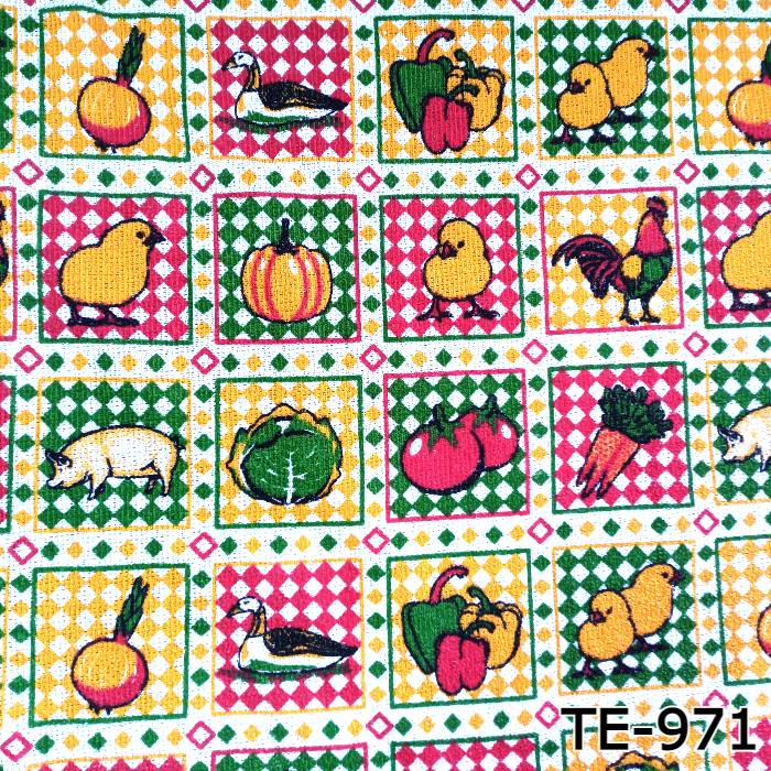 TOALLA-ESTAMPADA-TROPICAL-POLLITOS-Y-VERDURAS-TE-971