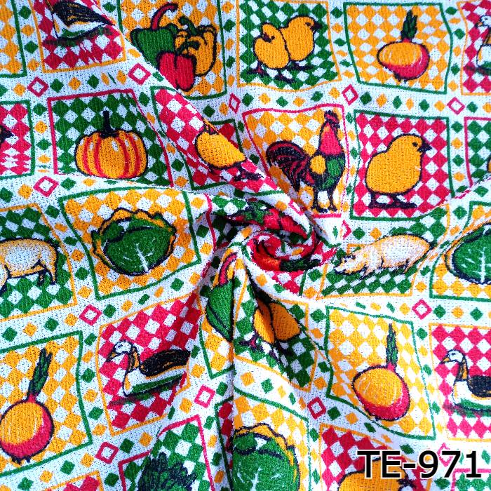 TOALLA-ESTAMPADA-TROPICAL-POLLITOS-Y-VERDURAS-TE-971