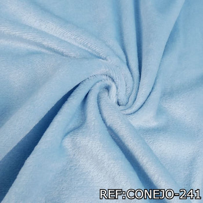 TELA-PIEL-DE-CONEJO-UNICOLOR-COLOR-CELESTE